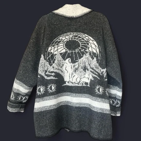 Vintage Gray and White Knit Wool Coat - Picture 2 of 6